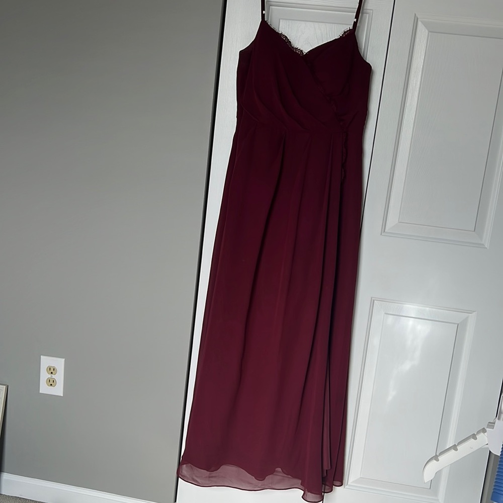 Gorgeous deep red wine/ burgundy dress. Size 12, hemmed for 5’ 6”.
